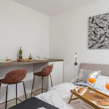 Apartment Consensus *
