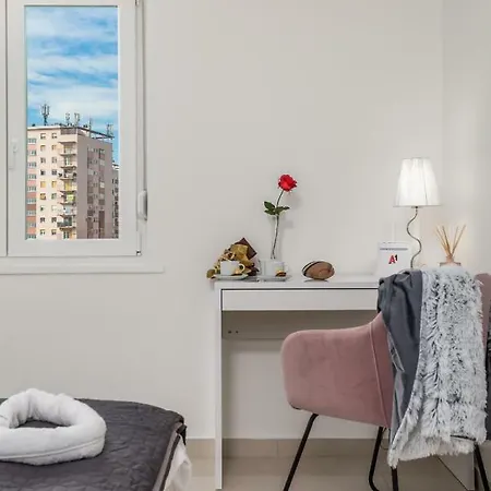 Consensus Apartment *